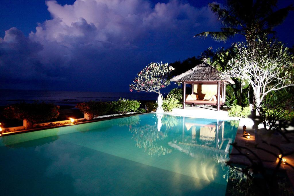 Villa Surgawi Lovina Exterior foto