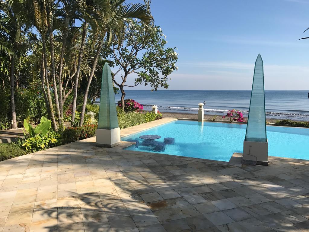 Villa Surgawi Lovina Exterior foto